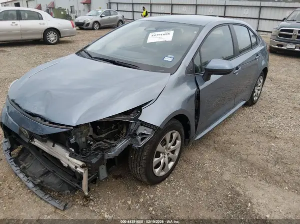5YFB4MDE0SP272695 2025 TOYOTA COROLLA - Image 2
