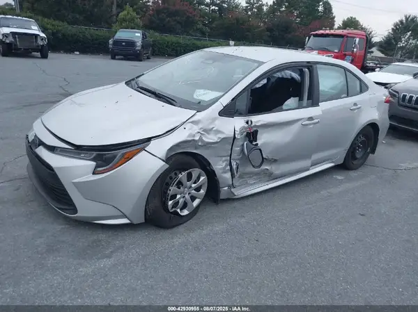 5YFB4MDE0SP286953 2025 TOYOTA COROLLA - Image 2