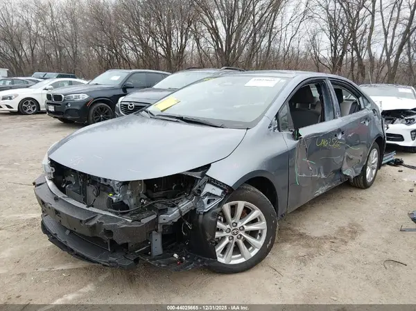 5YFB4MDE0SP301032 2025 TOYOTA COROLLA - Image 2