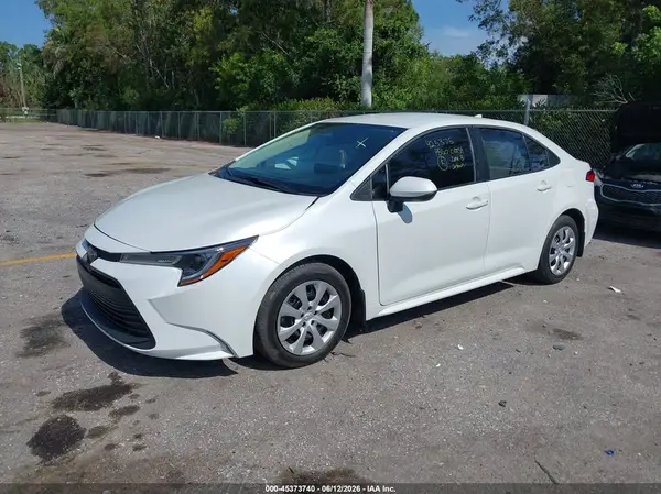 5YFB4MDE0SP303394 2025 TOYOTA COROLLA - Image 2