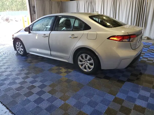 5YFB4MDE0SP305615 2025 TOYOTA COROLLA - Image 2