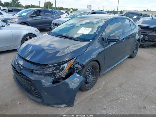 5YFB4MDE0SP334368 2025 TOYOTA COROLLA - Image 2