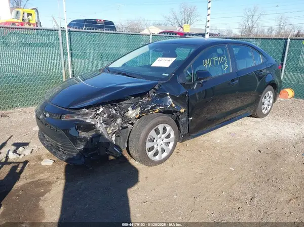 5YFB4MDE0SP334807 2025 TOYOTA COROLLA - Image 2