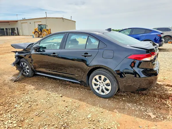 5YFB4MDE0TP377996 2026 TOYOTA COROLLA - Image 2