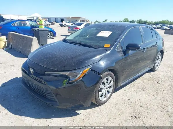 5YFB4MDE1PP011440 2023 TOYOTA COROLLA - Image 2