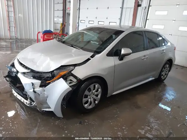5YFB4MDE1PP011678 2023 TOYOTA COROLLA - Image 2
