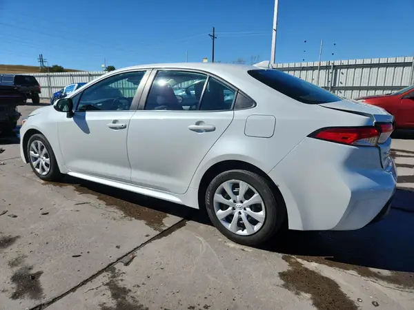 5YFB4MDE1PP074103 2023 TOYOTA COROLLA - Image 2