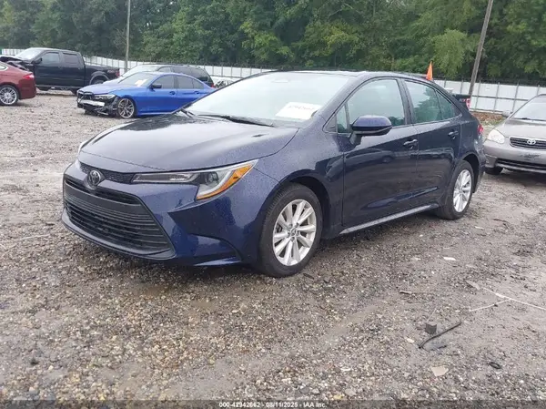 5YFB4MDE1RP127739 2024 TOYOTA COROLLA - Image 2