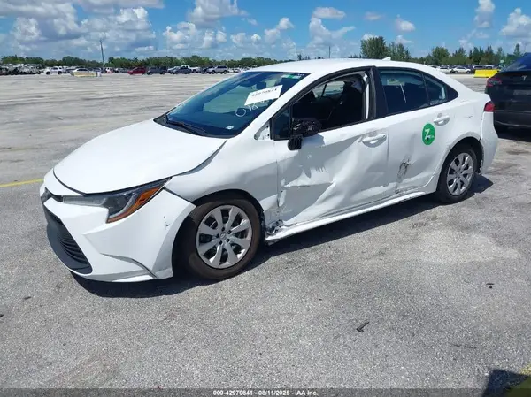 5YFB4MDE1RP138742 2024 TOYOTA COROLLA - Image 2