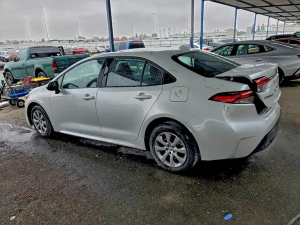 5YFB4MDE1RP148087 2024 TOYOTA COROLLA - Image 2