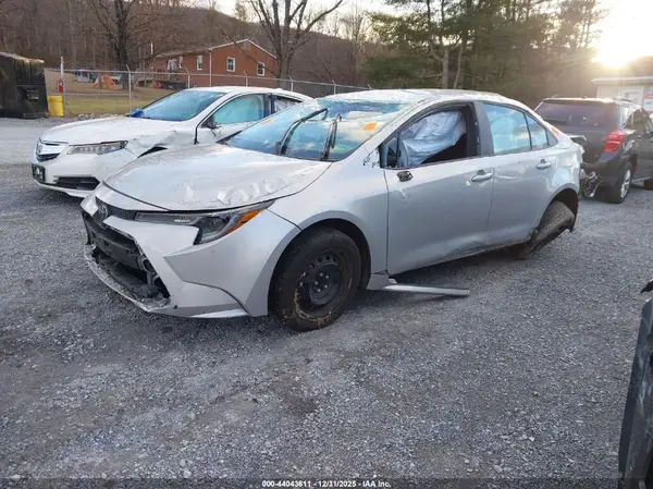 5YFB4MDE1RP158408 2024 TOYOTA COROLLA - Image 2