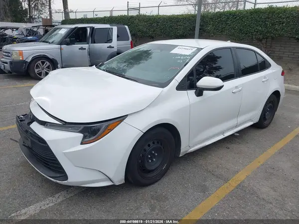 5YFB4MDE1RP159090 2024 TOYOTA COROLLA - Image 2