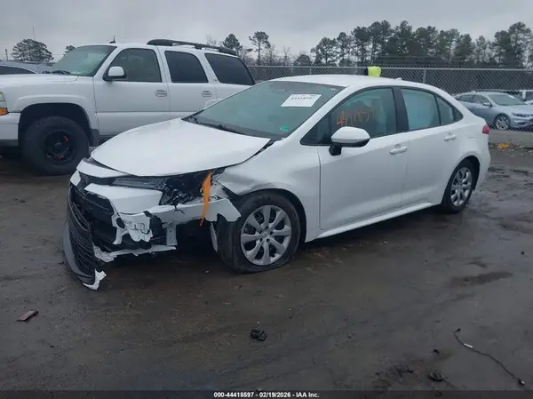 5YFB4MDE1RP179727 2024 TOYOTA COROLLA - Image 2