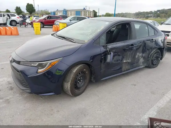 5YFB4MDE1RP192722 2024 TOYOTA COROLLA - Image 2