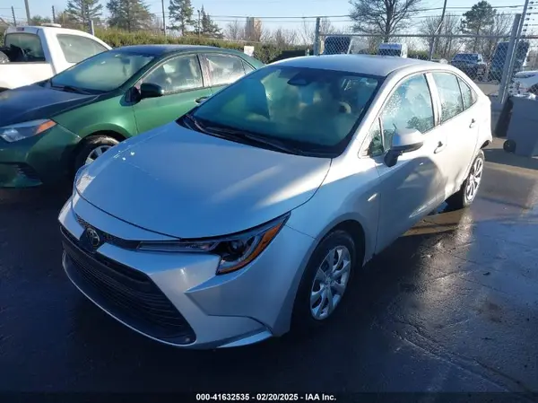 5YFB4MDE1RP203573 2024 TOYOTA COROLLA - Image 2