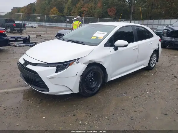 5YFB4MDE1RP205758 2024 TOYOTA COROLLA - Image 2