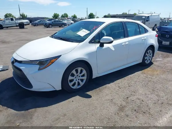 5YFB4MDE1RP209583 2024 TOYOTA COROLLA - Image 2