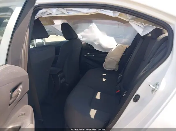 5YFB4MDE1RP209583 2024 TOYOTA COROLLA - Image 8