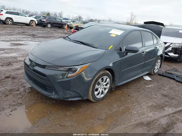 5YFB4MDE1RP211818 2024 TOYOTA COROLLA - Image 2