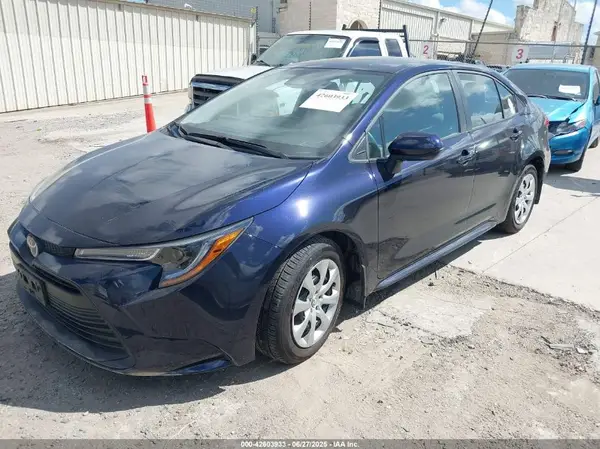 5YFB4MDE1SP240595 2025 TOYOTA COROLLA - Image 2