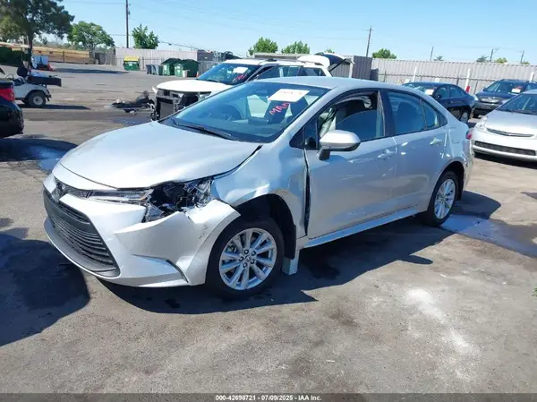 5YFB4MDE1SP241312 2025 TOYOTA COROLLA - Image 2