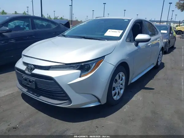 5YFB4MDE1SP253413 2025 TOYOTA COROLLA - Image 2