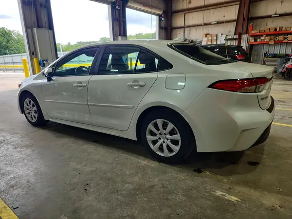 5YFB4MDE1SP264296 2025 TOYOTA COROLLA - Image 2