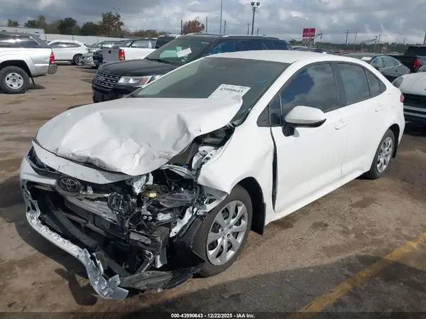 5YFB4MDE1SP264590 2025 TOYOTA COROLLA - Image 2