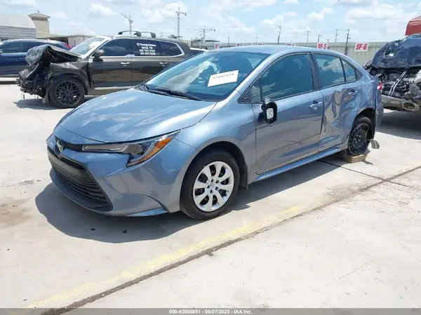 5YFB4MDE1SP273063 2025 TOYOTA COROLLA - Image 2