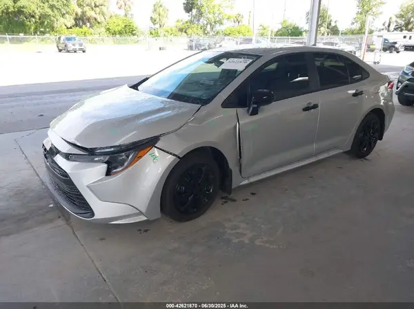 5YFB4MDE1SP281602 2025 TOYOTA COROLLA - Image 2