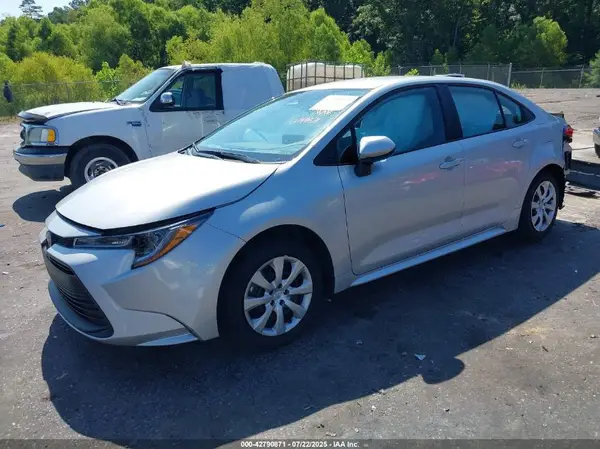 5YFB4MDE1SP297640 2025 TOYOTA COROLLA - Image 2