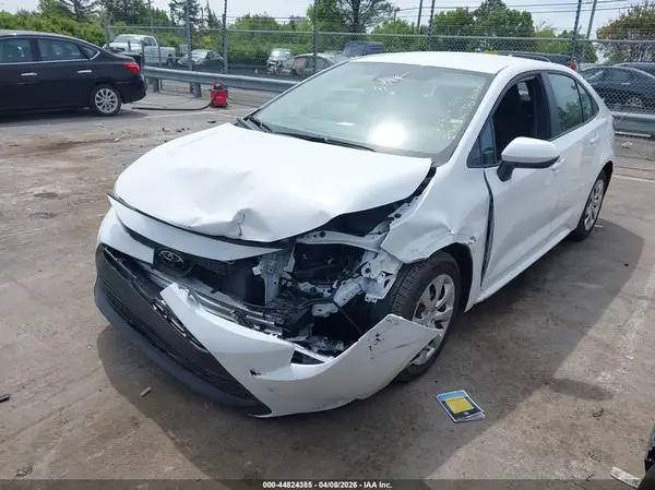 5YFB4MDE1SP320561 2025 TOYOTA COROLLA - Image 2