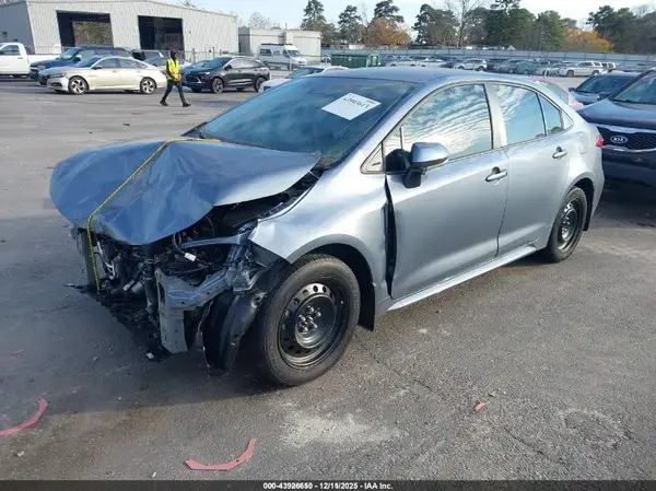 5YFB4MDE1SP330023 2025 TOYOTA COROLLA - Image 2