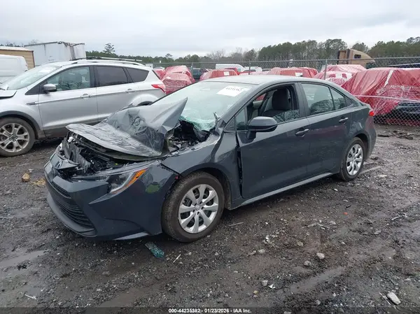 5YFB4MDE1SP352975 2025 TOYOTA COROLLA - Image 2
