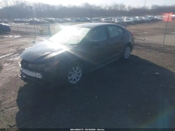 5YFB4MDE2PP035407 2023 TOYOTA COROLLA - Image 2