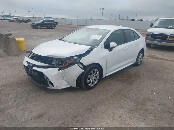5YFB4MDE2PP043877 2023 TOYOTA COROLLA - Image 2