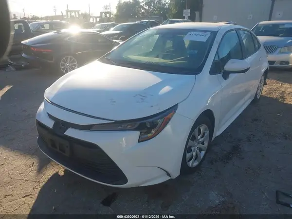 5YFB4MDE2RP093519 2024 TOYOTA COROLLA - Image 2