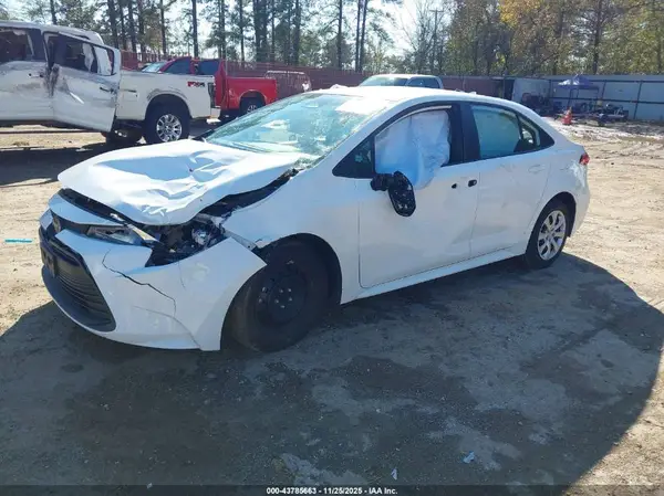 5YFB4MDE2RP101599 2024 TOYOTA COROLLA - Image 2