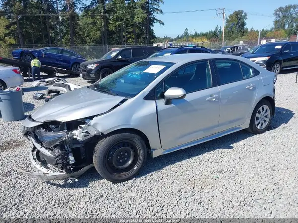 5YFB4MDE2RP110108 2024 TOYOTA COROLLA - Image 2