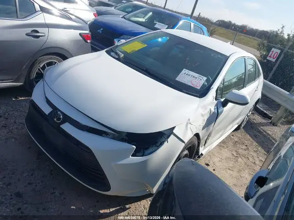 5YFB4MDE2RP111095 2024 TOYOTA COROLLA - Image 2