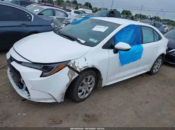 5YFB4MDE2RP111372 2024 TOYOTA COROLLA - Image 2