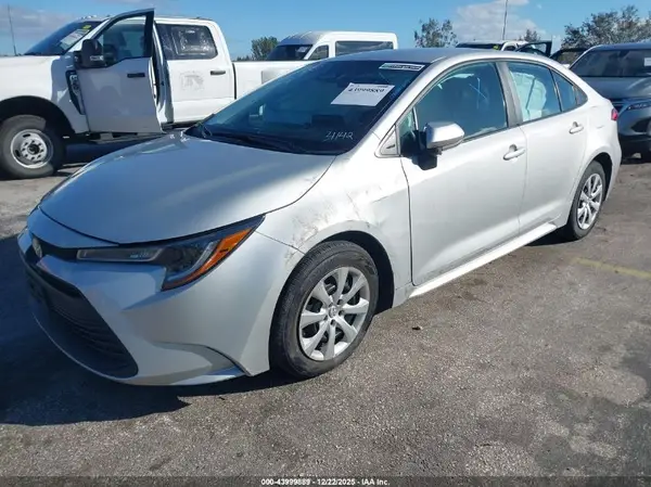 5YFB4MDE2RP123358 2024 TOYOTA COROLLA - Image 2