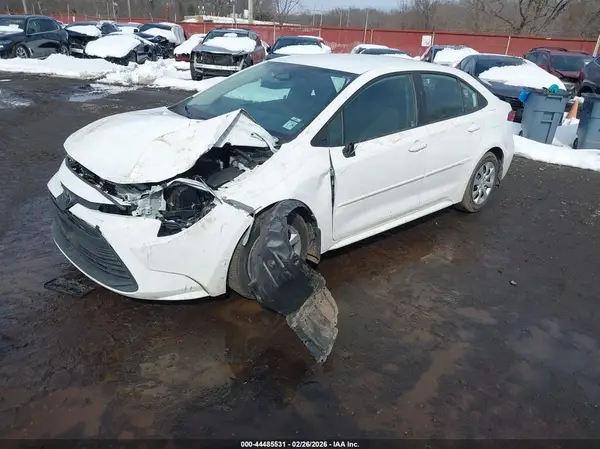 5YFB4MDE2RP123652 2024 TOYOTA COROLLA - Image 2
