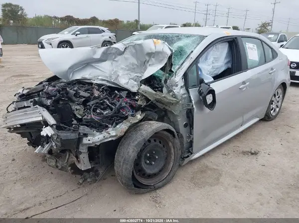 5YFB4MDE2RP129693 2024 TOYOTA COROLLA - Image 2