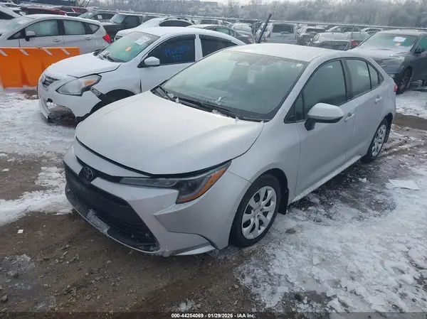 5YFB4MDE2RP129872 2024 TOYOTA COROLLA - Image 2