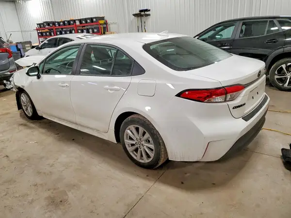 5YFB4MDE2RP137132 2024 TOYOTA COROLLA - Image 2