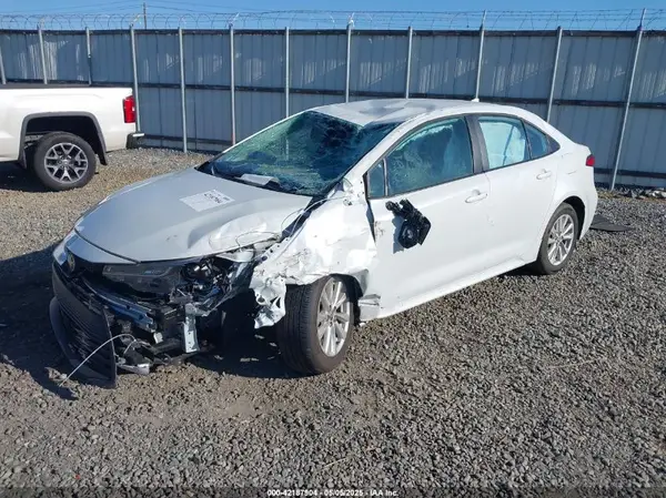 5YFB4MDE2RP152441 2024 TOYOTA COROLLA - Image 2