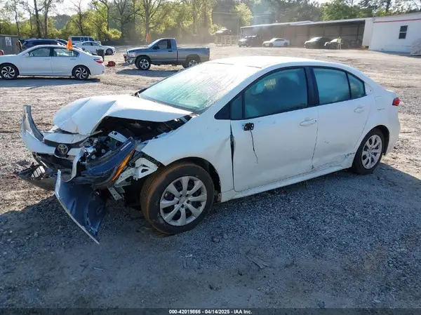 5YFB4MDE2RP157963 2024 TOYOTA COROLLA - Image 2