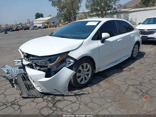 5YFB4MDE2RP174990 2024 TOYOTA COROLLA - Image 2