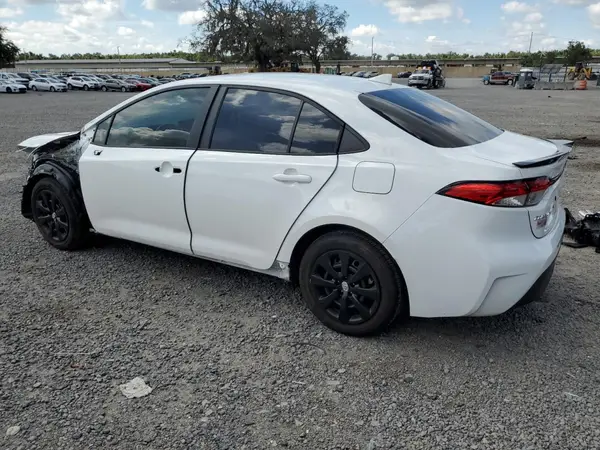 5YFB4MDE2RP177646 2024 TOYOTA COROLLA - Image 2